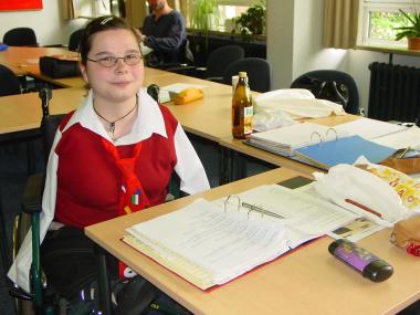 Nina Hintz hat es geschafft: Anfang Juni bestand die 25-jährige Beckumerin am Westfälischen Berufskolleg die Prüfung zur staatlich anerkannten Erzieherin.<br>Foto: LWL/Gierse</br>