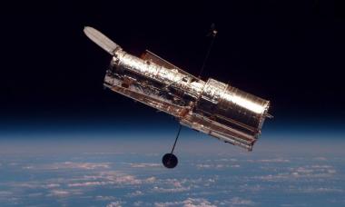 Aus 550 Kilometern Höhe blickt das Weltraumteleskop Hubble auf die Erde herab. <br> Foto:STScl/NASA</br>
