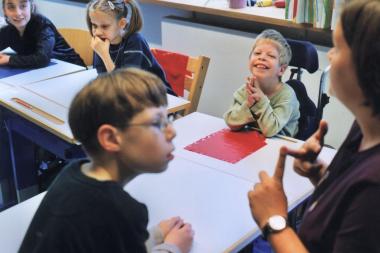 Schulunterricht für behinderte Kinder: die Anmeldezahlen steigen.<br>Foto: G. Schläger/LWL