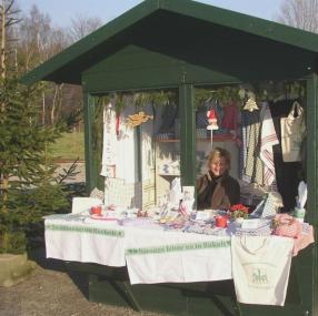 Das LWL-Textilmuseum verkauft an seinem Stand Handtücher und Stoffe aus der eigenen Produktion. <br>Foto: LWL</br>