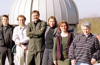 Das 'Lesungsteam' wünscht ein gutes und gesundes Jahr 2004 und freut sich auf ihren Besuch im Planetarium des LWL an der Sentruper Str. (von links: Peter Puschmann, Michael Nolte, Manne Spitzer, Beate Reker, Gabriele Helmert, Jutta Kretzschmer).<br>Foto: LWL</br>