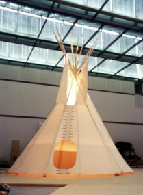 Die ersten Tipis im Archäologie-Museum sind bezugsfertig. <br>Foto: LWL/Kalla</br>