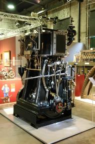 Ein Glanzstück der Jubiläumsausstellung: die Schiffsdampfmaschine aus dem Jahr 1884. <br>Foto: LWL/ Holtappels/ Hudemann</br>