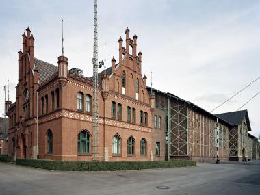 Zeche Zollern: Alte Verwaltung und Maschinenhalle. 	    <br>Foto: Langmack</b>