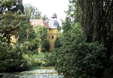 Der Park von Gut Böckel steht im Mittelpunkt des LWL-Gartenspazierganges. <br/>Foto: LWL