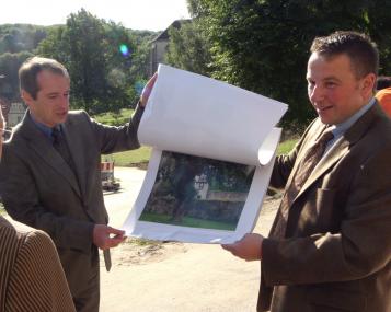 Minister Wittke (links) und Museumschef Wemhoff stellten den neuen Kalender vor. <br/>Foto: LWL