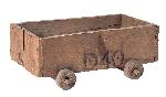 Not macht erfinderisch: Dieses Spielzeugauto wurde in der Nachkriegszeit aus einer alten Munitionskiste gebaut.<br>Foto: LWL</br>