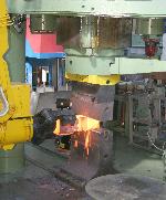 Hydraulische Freiformschmiedepresse im Institut für Bildsame Formgebung Aachen. <br>Foto: LWL<br />