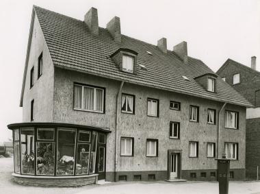 Bauprojekt der Firma Rygol an der Karl-Friedrich-Straße 10 b in Bochum, 1956-1958.        <br/>Foto: Grete Hamer, Bochum