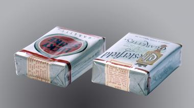 Lucky Strike Cigarettes und Chesterfield Liggett & Myers Tobacco Co., um 1945. <br>Foto: LWL<br />