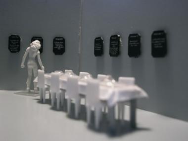 Ein Tisch mit den Speisen der frühen Menschen in der Klima-Ausstellung (Modell). Foto: LWL