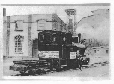 Eine der 800-mm Schmalspurloks der Henrichshütte, 1950er Jahre. © LWL-Industriemuseum