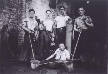 Mitarbeiter der Eisengießerei Klaas, Bocholt um 1935. Foto: Privat