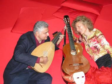 Musik von Lutz Kunert und Gedichte und Theaterszenen von Verena Liebers begleiten die Finissage im LWL-Inudstriemuseum.   Foto: PR