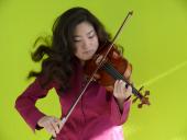 Suyoen Kim und Helge Slaatto spielen bei dem ¿Glanzstücke¿-Konzert vor ausgewählten Kunstwerken des LWL-Landesmuseums. <br>Foto: GWK<br />