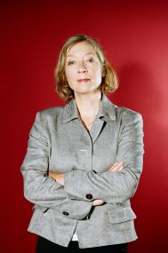 Beate Reker liest aus Hermann Hesses Novelle 'Klingsors letzter Sommer' im LWL-Planetarium.<br>Foto: LWL/Thomas<br />