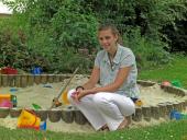 Julia Brehe gefällt die Arbeit mit den Kindern in der LWL-Tagesklinik in Hamm. Foto: LWL