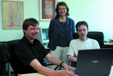 Christian Thiel (r.) lebte wie sein neuer Chef Alain Tigges im Hans Peter Kitzig Institut. Betreut wurde er von Therapeutin Kristina Hackland-Felske.<br>Foto: LWL<br />