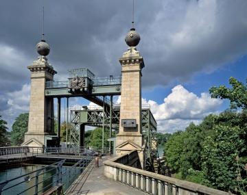 Industriedenkmal von europäischem Rang: das alte Schiffshebewerk Henrichenburg in Waltrop, heute Standort des LWL-Industriemuseums.<br>Foto: LWL/Hudemann<br />