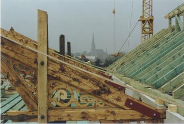 Aufbau 1988, Dachkonstruktionen des Maschinenhauses (links) und des Kesselhauses (rechts). <br>Foto: LWL<br />