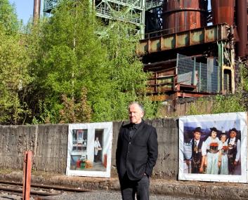 Dieter Zinn in der Ausstellung "Meine Hütte²" im April 2009.<br>Foto: Heinrich Hensing<br />