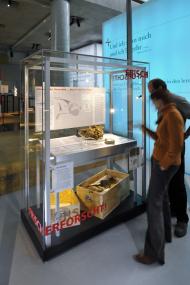 Die Vitrine ¿Frisch erforscht!" präsentiert ab sofort aktuelle Forschungsergebnisse aus der westfälischen Archäologie.<br>Foto: LWL/Stefan Kuhn.<br />