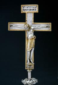 Bedeutendes Zeugnis ottonischer Kunst: das silberne Bernwardkreuz aus dem Dom-Museum Hildesheim. <br>Foto: Dom-Museum Hildesheim<br />