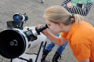 Dem Himmel ein Stück näher kommen ¿ die Teleskope machen es möglich.<br>Foto:LWL/Oblonczyk.<br />