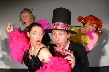Das Theater "Wundertüte" kommt mit dem "rosarotem Panther" und seiner zickigen Patnerin  Diva. <br>Foto: PR<br />