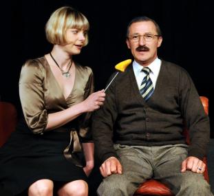 Indra Janorschke und Dario Weberg sind mit dem Loriot-Programm in der Maschinenhalle des Schiffshebewerks zu Gast. <br>Foto: LiteraTourTheater <br />