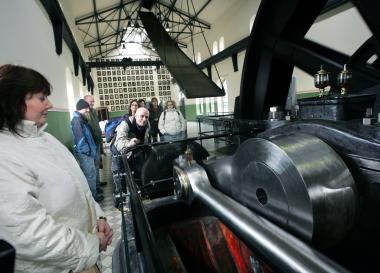Die historische Fördermaschine dreht sich bei den Erlebnisführungen im LWL-Industriemuseum Zeche Hannover an Fronleichnam. <br>Foto: LWL / W. Fischer<br />