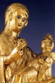 Eines der berühmtesten Objekte des Essener Domschatzes: Die Goldene Madonna (um 980 n. Chr.).<br>Foto: Domschatz, Essen