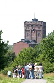 Durchs Grüne geht am Samstag eine Führung rund das LWL -Industriemuseum Zeche Hannover.     <br>Foto: LWL/Hudemann<br />
