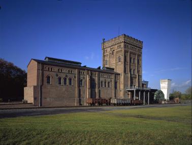 Industriedenkmal im Grünen: die Zeche Hannover in Bochum. <br>Foto: LWL/Hudemann<br />
