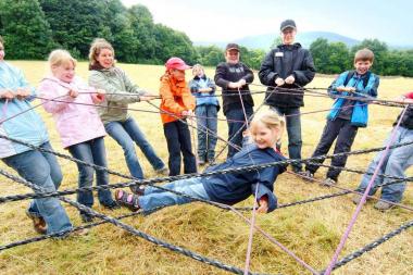 Ungewöhnliches ausprobieren: Beim Ferienprogramm des LWL-Freilichtmuseums Detmold können Kinder zu Abenteurern werden.  <br>Foto: LWL<br />
