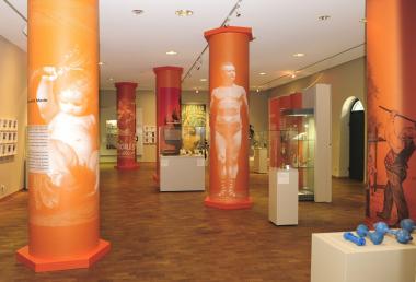 Blick in die Sonderausstellung "Herkules - Vom Olymp ins Ruhrtal". <br>Foto: LWL<br />
