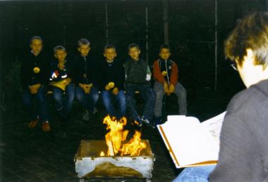Spannende Spukgeschichten am Lagerfeuer im Arbeitergarten.	<br>      Foto: LWL<br />