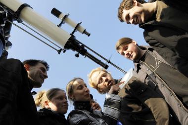 Teleskope eröffnen einen Blick auf das unendliche Universum. <br>Foto: LWL, Oblonczyk<br />