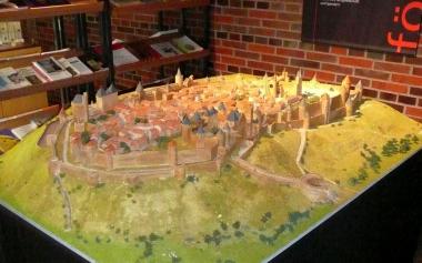 Mittelpunkt der Carcassonne-Weltmeisterschaft: Ein Modell der französischen Festungsstadt im Maßstab 1:320. <br>Foto: LWL<br />