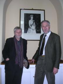 Dr. Jürgen Wilbert und  Dr. Friedemann Spicker (v. l.) beim 1. Internationalen Aphorismuskongress in London. Foto: Wilbert