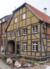 Der Westfälisch-Lippische Preis für Denkmalpflege ging im Jahr 2009 an die Familie Töreki in Herten-Westerholt, die ihr Fachwerkhaus vorbildlich erhalten hat. <br>Foto: LWL/Ochsmann<br />