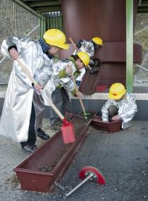 Kleine ¿Hochöfner¿ bei der Arbeit. <br>Foto: LWL/Hudemann<br />