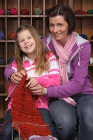 ¿Verstrickt und zugenäht¿ ist das Motto des diesjährigen Familienfestes ¿ da darf jeder auch zu Nadel und Wolle greifen. <br>Foto: LWL <br />