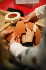 Das LWL-Museum für Archäologie lädt 10- bis 12-Jährige in die "Geschichtswerkstatt" ein. <br>Foto: LWL/André Zelck. <br />
