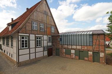 Im Haus Schwenger mit Fotoatelier Kuper finden die Fotokurse des LWL-Freilichtmuseums Detmold statt.<br> Foto: LWL/Jähne <br />