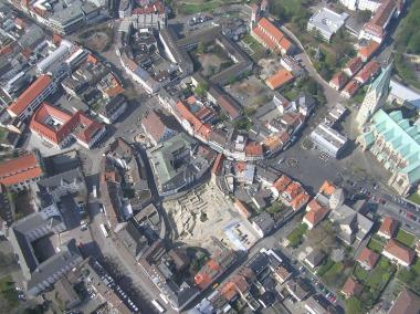 Zugeschüttet und überbaut: Mitten im Zentrum Paderborns legten die Archäologen einen lange vergessenen Steinbruch frei.<br>Foto: LWL/S. Spiong<br />