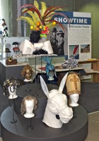 Hüte aus dem Theaterfundus: Blick in die Ausstellungsabteilung "Alles Showtime". <br>Foto: LWL<br />