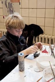Basteln in der Kinderwerkstatt der Zeche Zollern. <br>Foto:LWL<br />