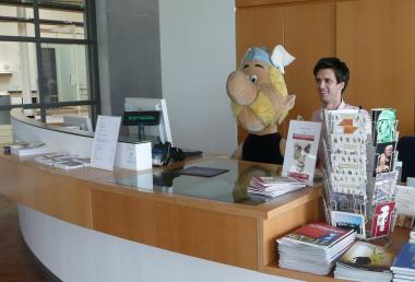 Asterix hat ein Machtwort gesprochen: am kommenden Sonntag bleibt die Kasse im LWL-Römermuseum geschlossen. <br>Foto: LWL/E. Masthoff<br />