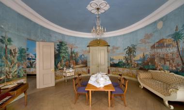 Gartensaal mit der Tapete "Die Inkas und die Zerstörung des Reiches von Peru". <br>Foto: LWL/Nieland<br />